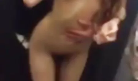 Brunette casting impliqué porno voir dans le sexe lesbien avec Tchèque