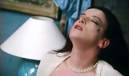 Deux voir film porno italien brunettes qui se fait baiser.