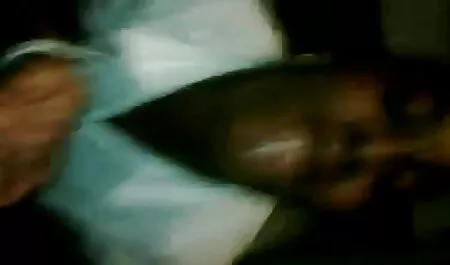 Se je voudrais regarder un film porno branler dans la salle de bain.
