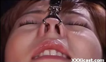 Jolie voir video xxl gratuit blonde en uniforme.