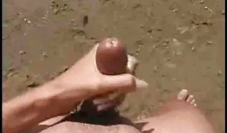 Indien brunette voir video de porno baise sexe machine à la maison.