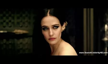 Grand-père adulte voir film x amateur baise une fille.