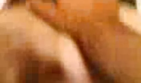 La voiture est en panne. voir gratuit film porno
