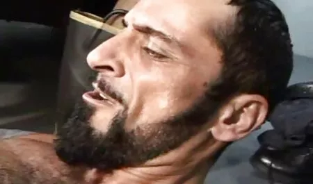 Masseuse voir video porno en ligne s'abandonne.