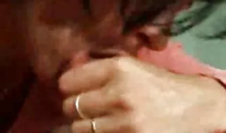 Cheveux roux avec des voir une video porno taches