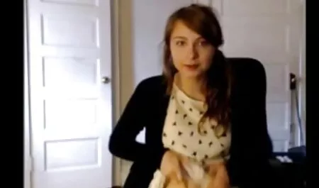 Porno dans la regarder video xxx psyché: jeune sexe avec le son de l'eau