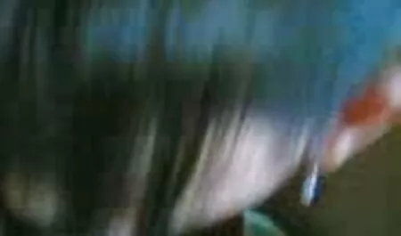 Fille japonaise montre son vagin rasé. voir film porno hard