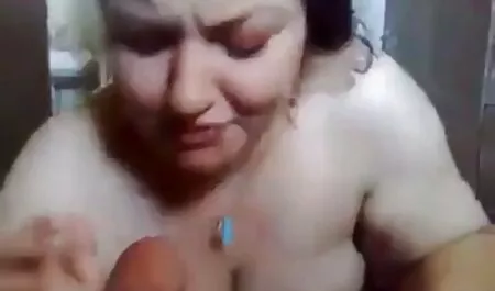Sexe voir porno arab machine baise une fille sur webcam